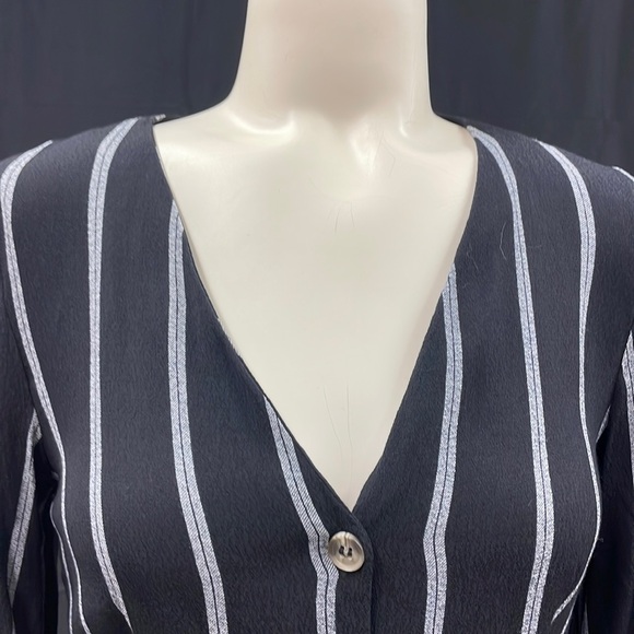H&M black horizontal white stripes front button down peplum cut size 2 - Picture 8 of 12